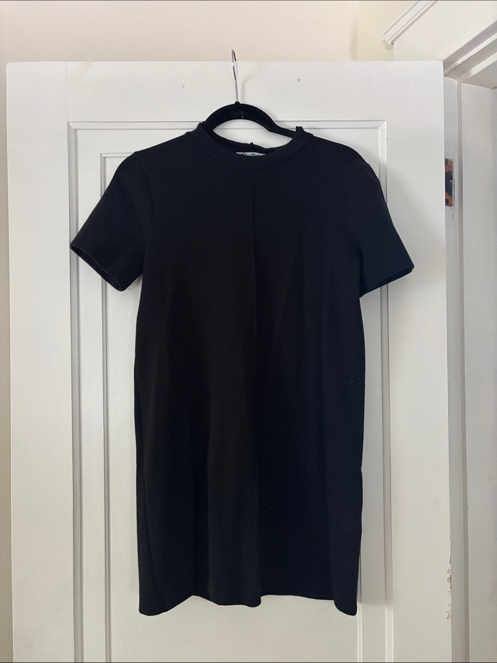 Zara Black Short Sleeve Knit Shift Dress